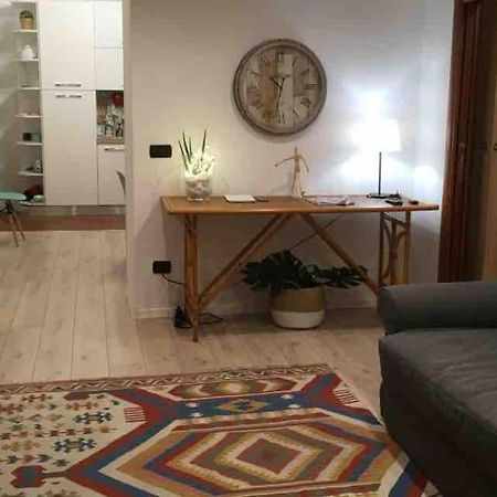 Appartamento Casa Via Toledo. Centralissima E Vicina Al Porto Napoli Esterno foto