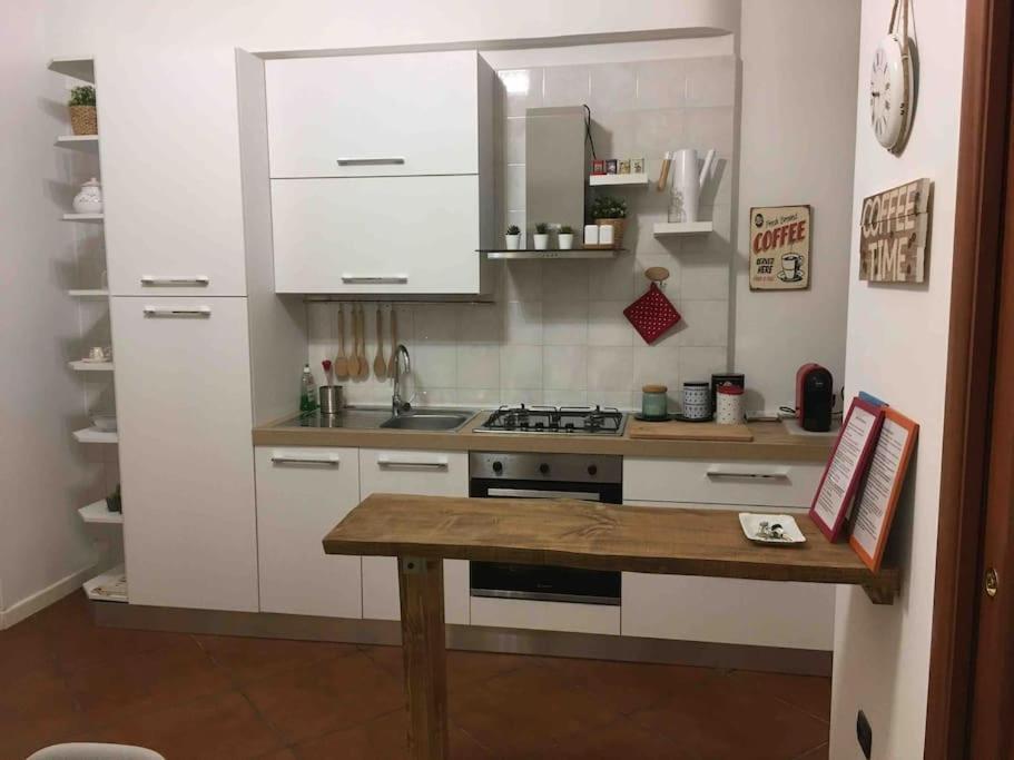 Appartamento Casa Via Toledo. Centralissima E Vicina Al Porto Napoli Esterno foto